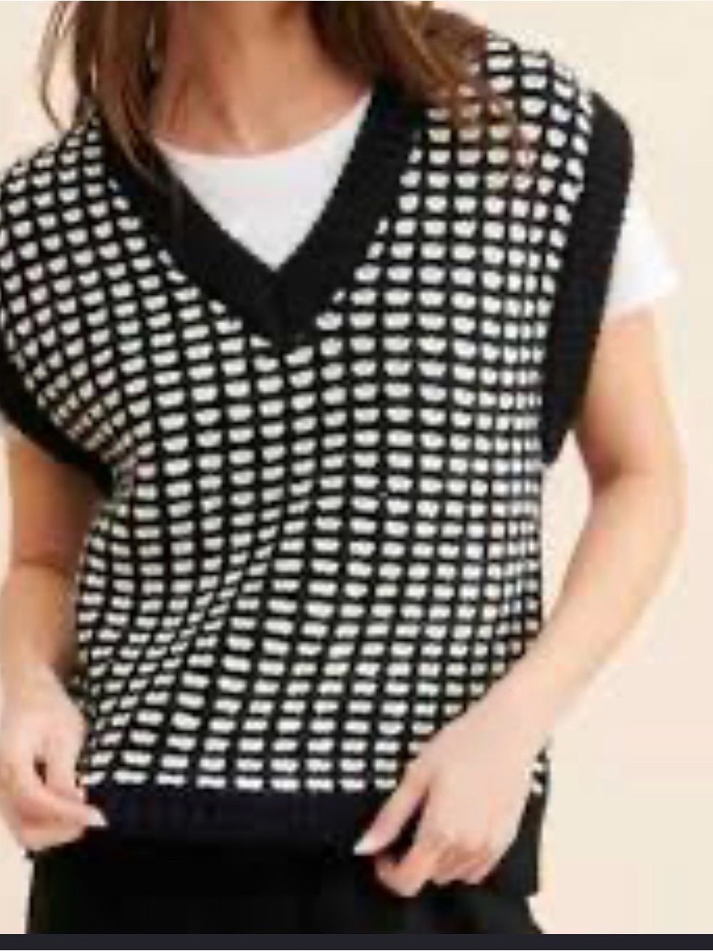 Find Me Now by Anthropologie Black & White V-Neck Knit Sweater Vest